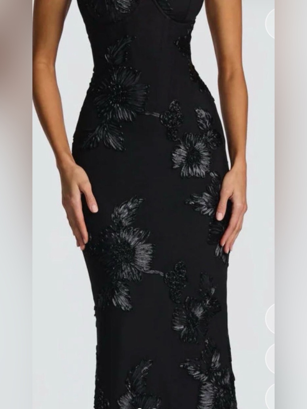 Black Floral Appliqué Maxi Dress — Elegant Evening Gown